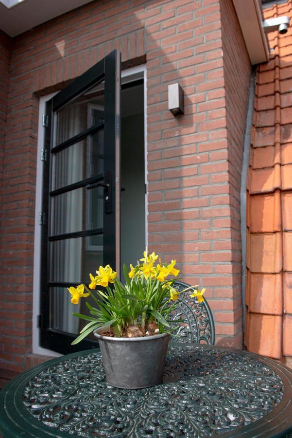 The Lake Inn Nieuwkoop Exterior foto